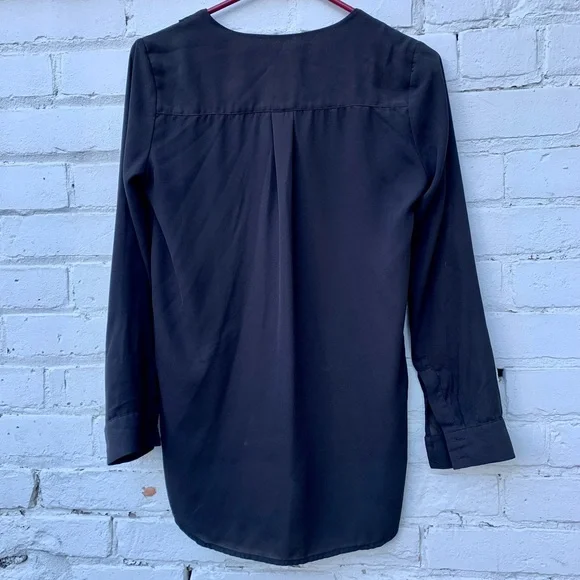 H&M Button-Down Blouse - Picture 4 of 4